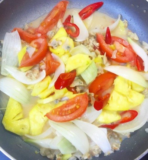 hến xào cà chua 6