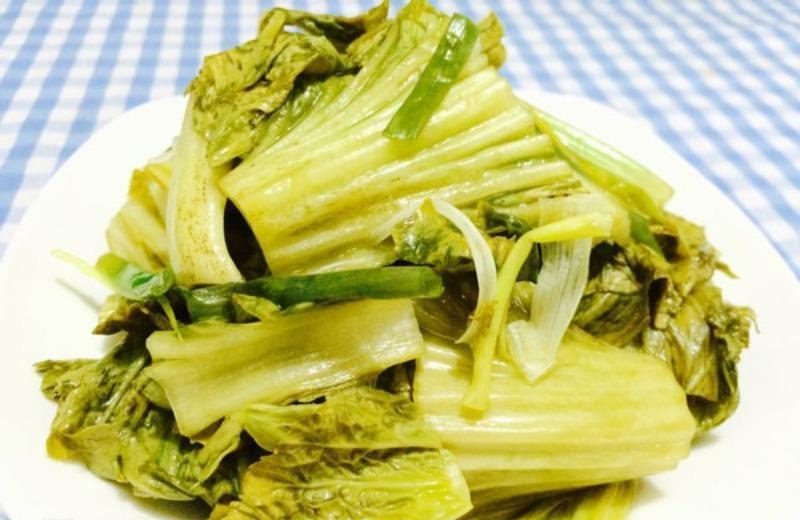 lòng cá basa xào dưa