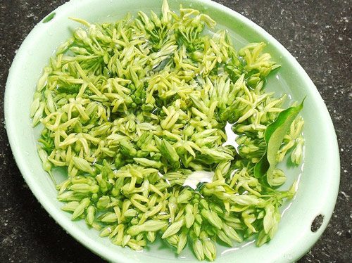 lòng gà xào hoa thiên lý