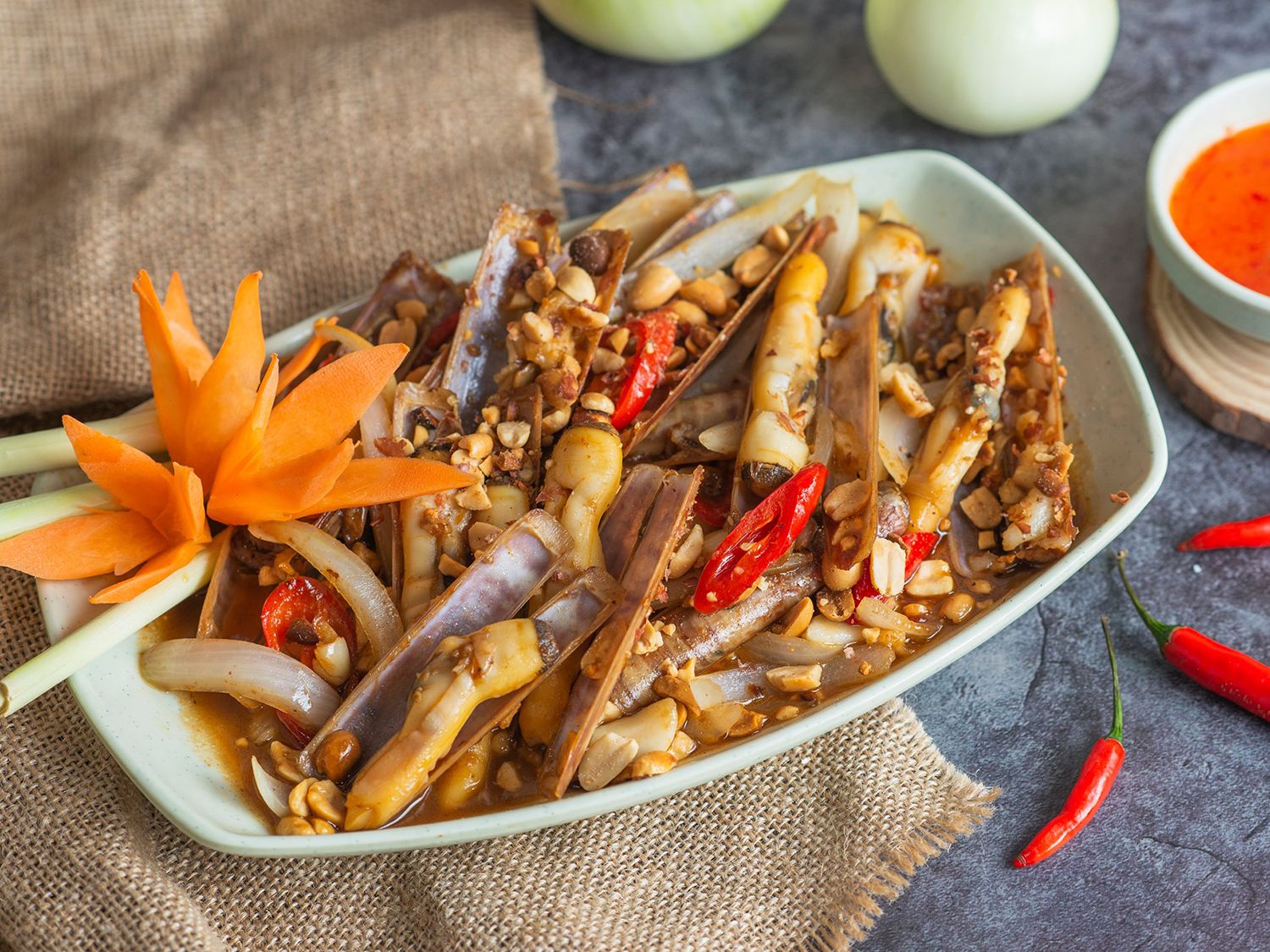 Ốc móng tay cháy tỏi 4