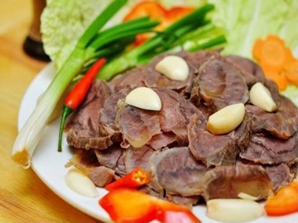 thịt bò hấp sả 1
