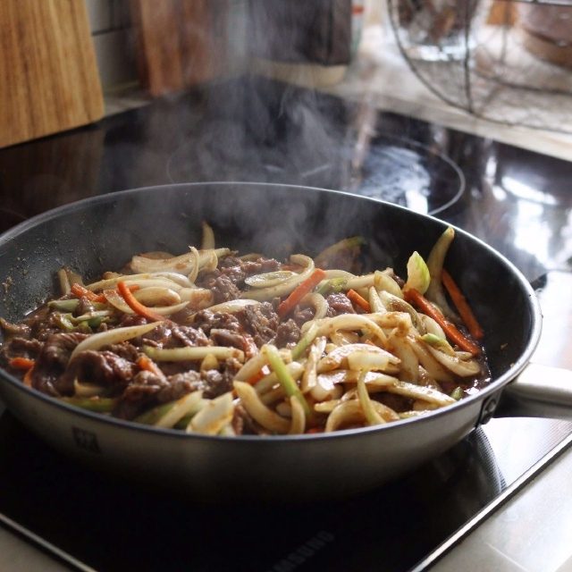 thịt bò xào cà rốt kiểu Hàn 5